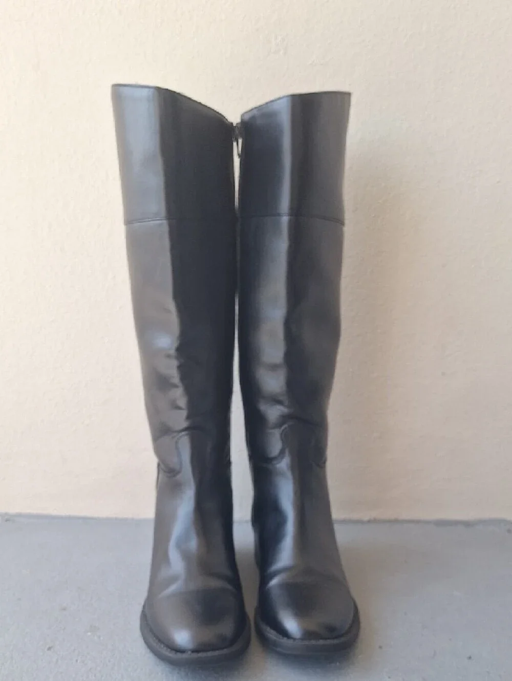 Unisa Classic Black Tall Full Zip Closure Boots Women's Chelsea Style Size 6 M
